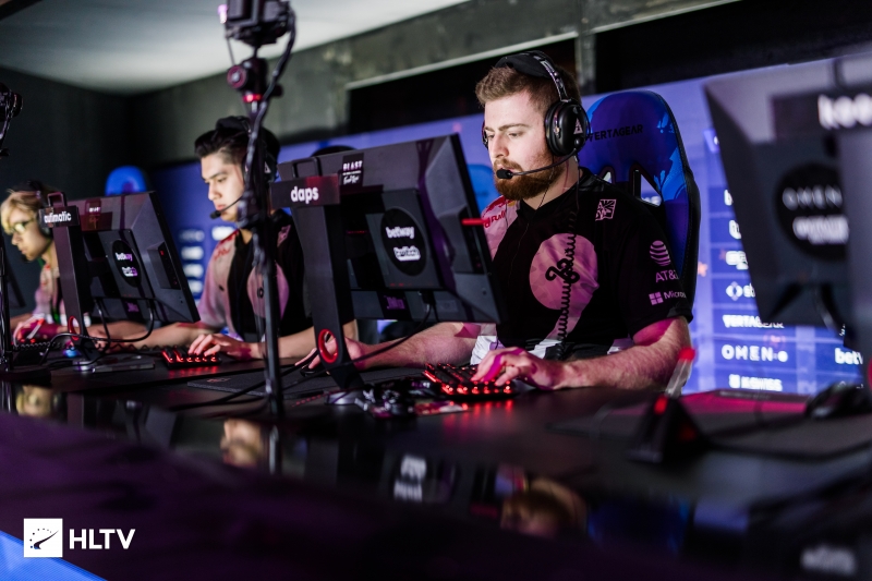 Upcomer更新LOL战队排行榜，RNG依旧榜首，后面9个队乱成一锅粥